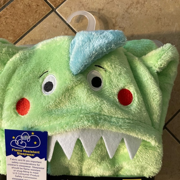 Revolution green monster onesie - Picture 3 of 6